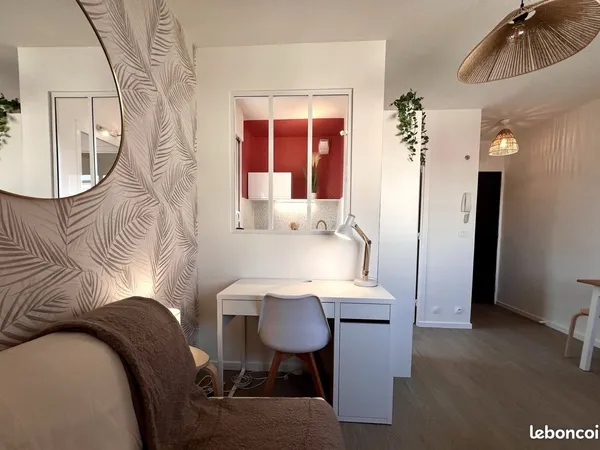Studio rénové et meublé - Résidence sécurisée quartier FACS