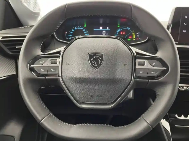 Peugeot 208 electrique 50 kwh 136ch — photo 23