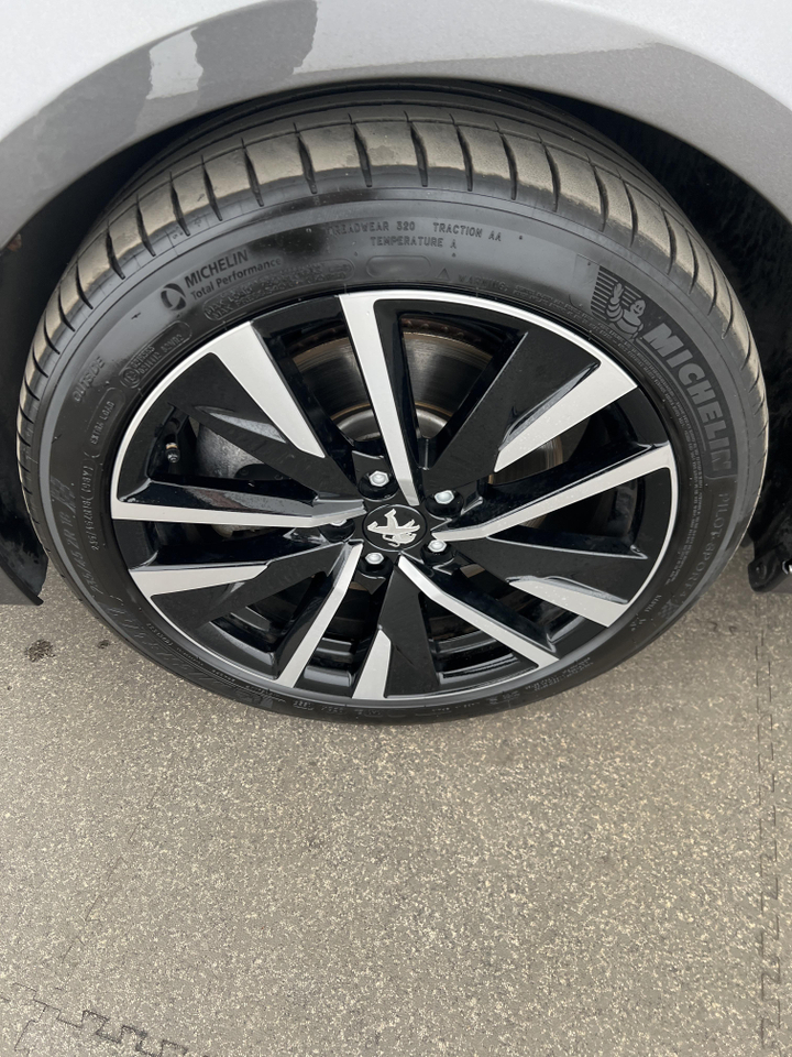 Peugeot 508 SW — photo 42