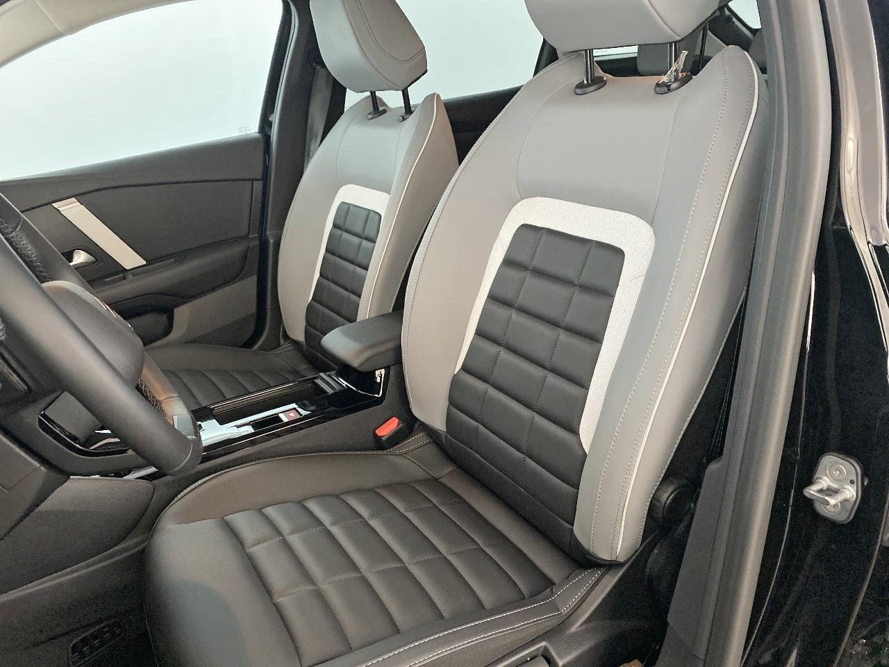 Citroën C4 hybride 145 ch e-dcs6 max — photo 9
