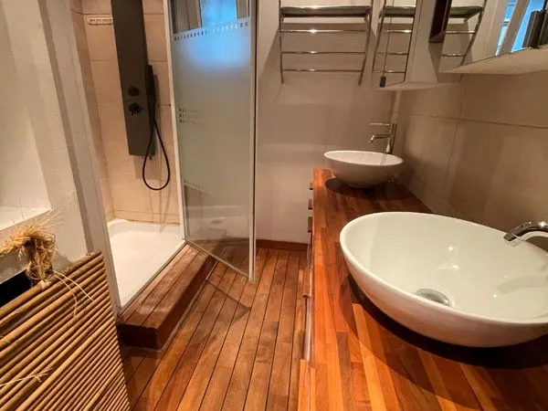 Chambre en colocation - Appartement 85 m² - Centre-ville