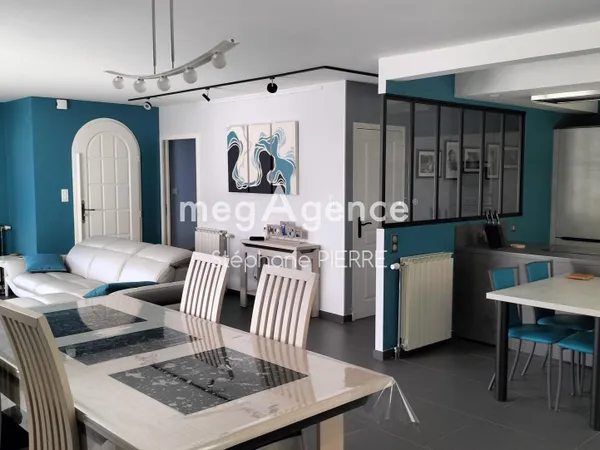 PRESTATIONS DE QUALITE POUR CE PAVILLON ENTIEREMENT RENOVE