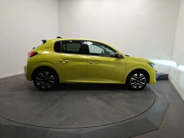 Peugeot 208 100 s&amp;s bvm6 — photo 6