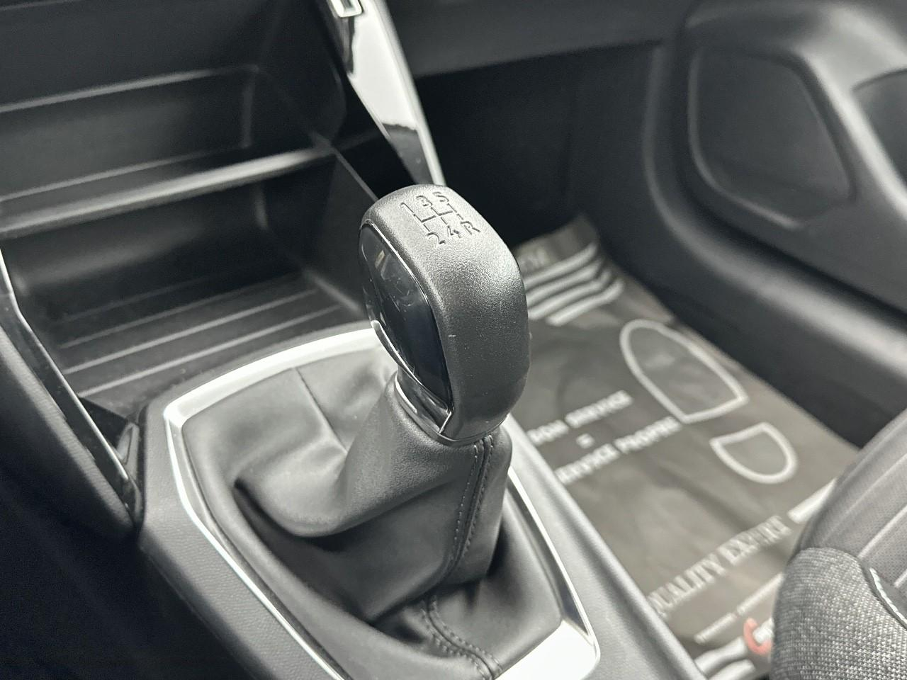 Peugeot 208 puretech 75 s&s bvm5 style — photo 28