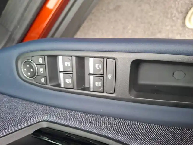Renault 4 renault  e-tech electrique 150 ch autonomie confort — photo 5