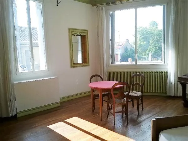Chambre Location Bordeaux 1p 25m² 670€