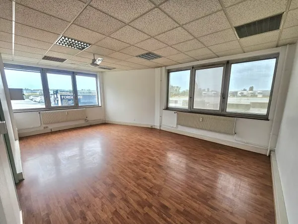 Bureaux 3 pièces 57 m²