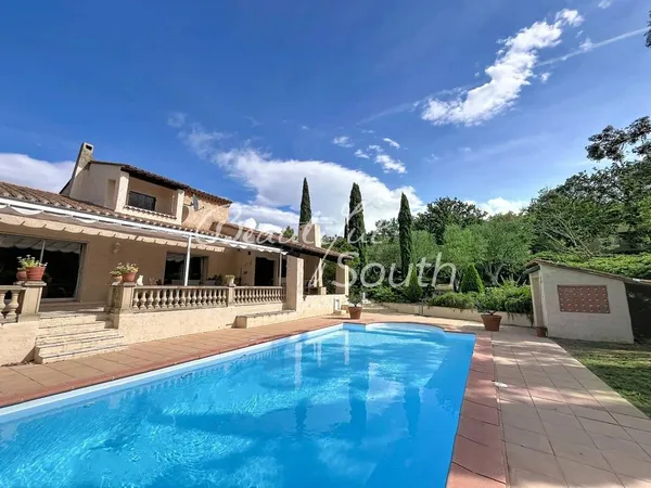 Villa 5 pièces 172 m²
