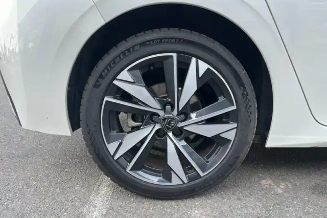 Peugeot 308 bluehdi 130ch s&amp;s eat8 — photo 28