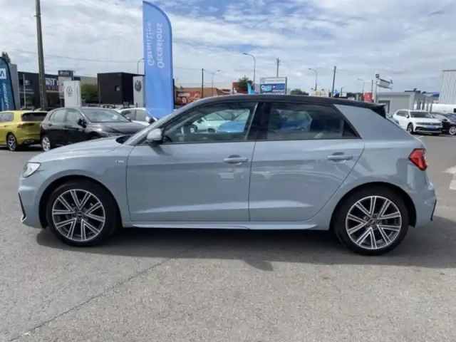 Audi A1 sportback 25 tfsi 95ch s line — photo 6