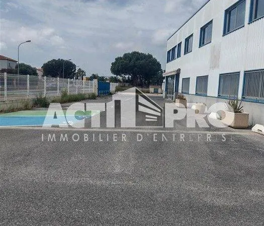 Local d'activité 1940 m²