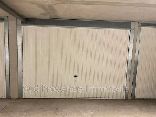Stationnement Vente Antibes   33000€
