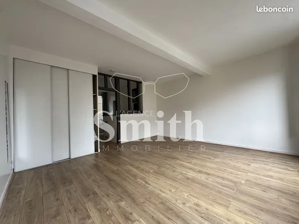 Studio 1 pièce 35 m²