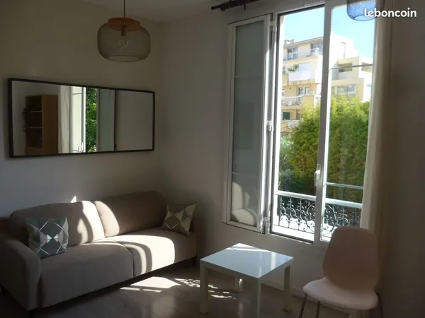 2 pièces Climatisation Garage fermé