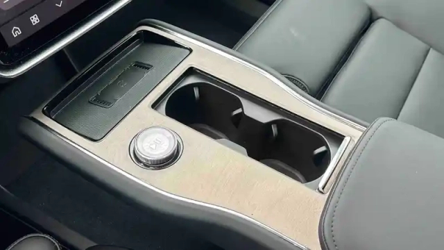 Volvo Ex90 twin awd 408 ch 1edt — photo 19