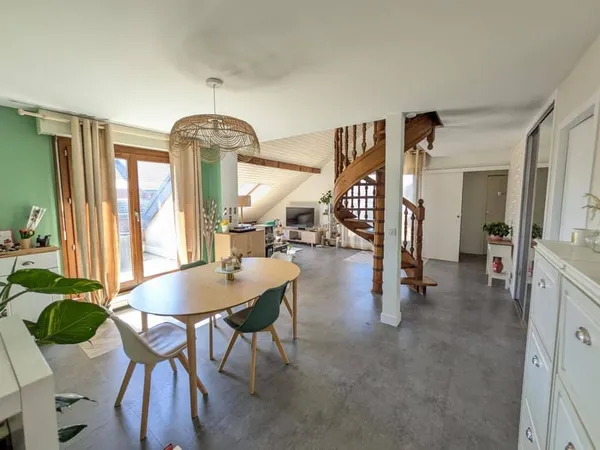 Appartement 4 pièces 91 m²