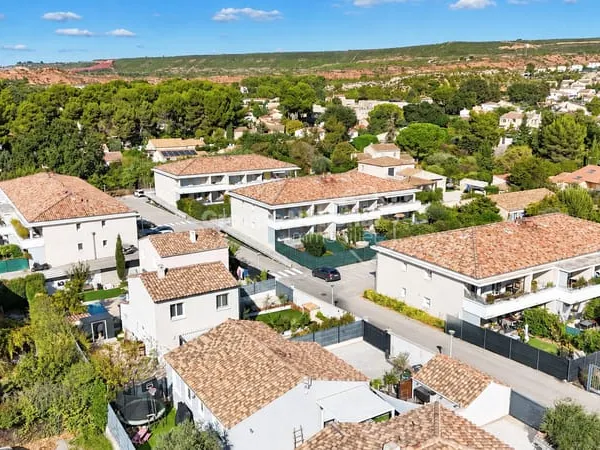 Appartement Les Pennes Mirabeau 4 pièce(s) 75 m2