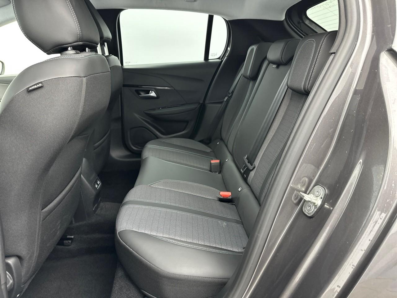 Peugeot 208 puretech 100 s&s bvm6 allure — photo 13