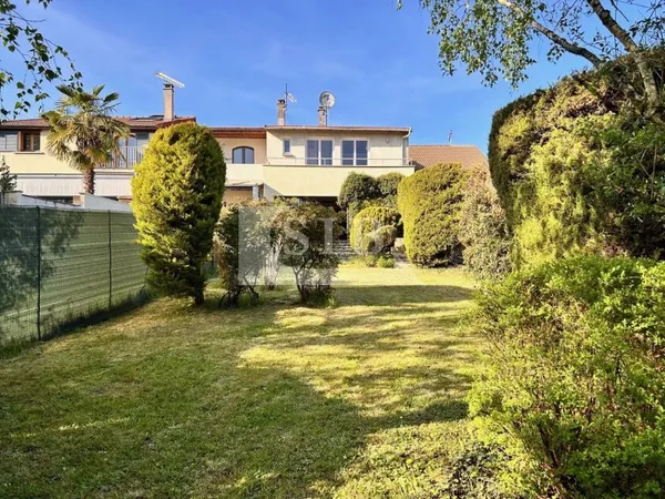 Maison avec jardin et terrasse - 5 pièces - 131m²