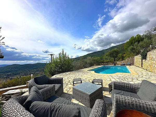 Maison 6 pièces 180 m²