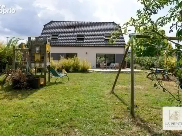 Maison individuelle 5 chambres DPE A 1 000 m2 de terrain SAINT-AMAND-LES-EAUX MONT DES BRUYÈRES