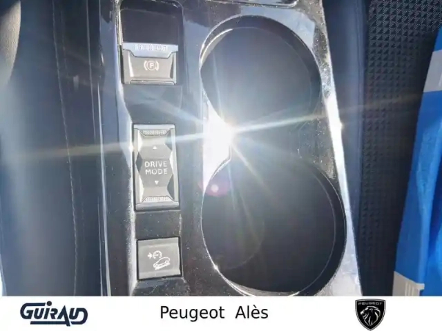 Peugeot 2008 electrique 136 ch — photo 20