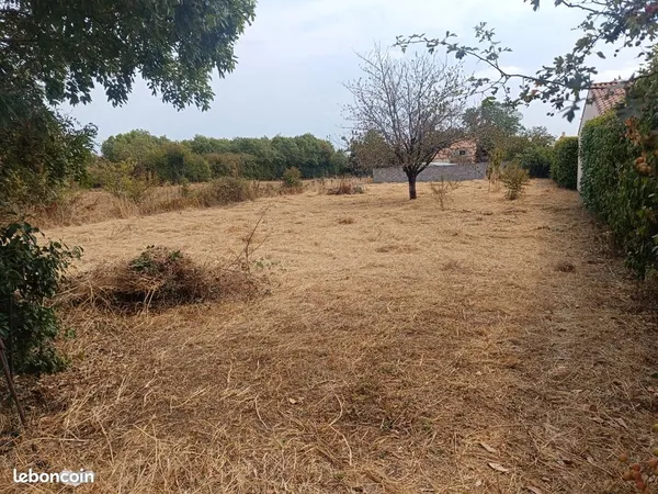 Terrain constructible Sansais