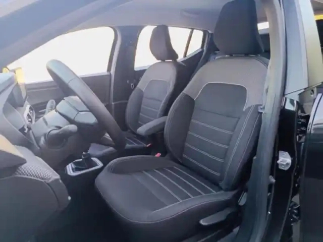 Dacia Sandero 1.0 tce 90ch journey — photo 14
