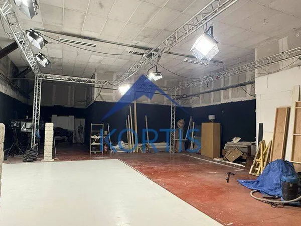 Local d'activité 335 m²