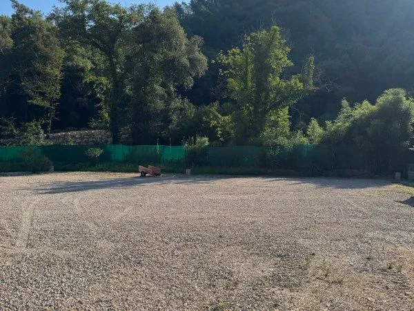 Terrain a louer la colle sur loup