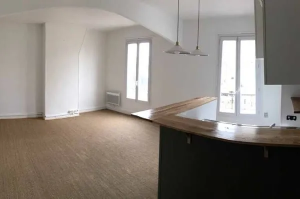 Studio 1 pièce 27 m²