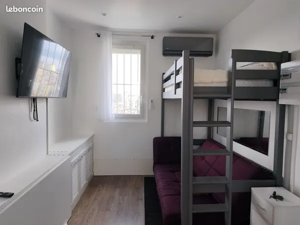 Charmant studio meublé, refait à neuf