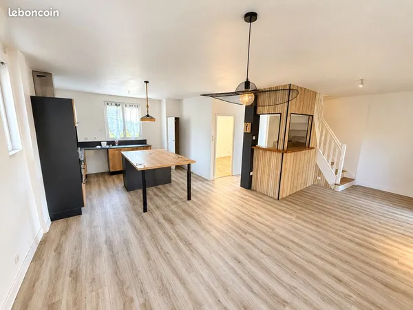 Très beau T4 90m2 avec son petit jardin