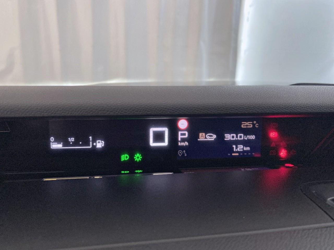 Citroën C3 Aircross hybride 145 ch aut max — photo 13