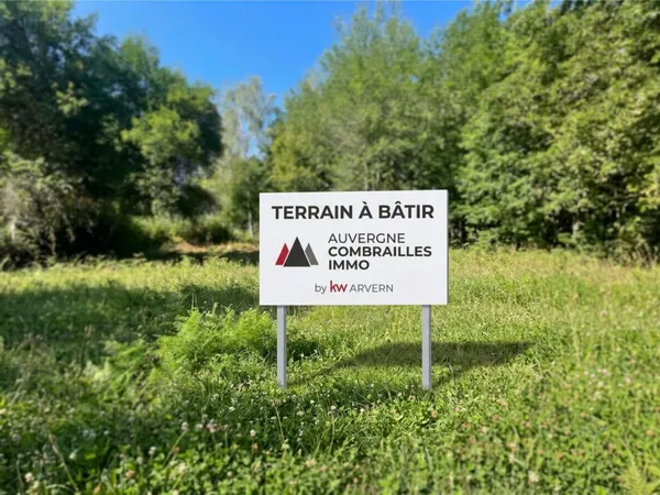 Terrain constructible de 626 m²  Cadre paisible