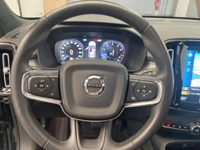 Volvo Xc40 t2 129ch business geartronic 8 — photo 12