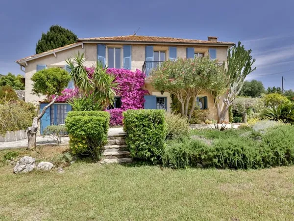 COL DE VILLEFRANCHE - VINAIGRIER - MAISON PROVENCALE DE 144M² A VENDRE - 124M² LOI CARREZ - VUE MER 