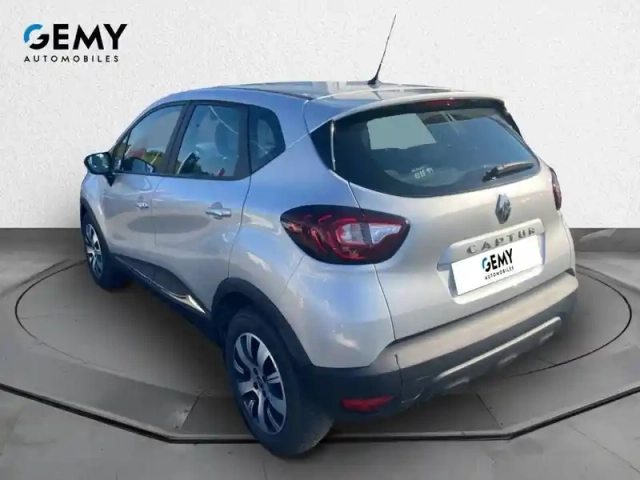 Renault Captur tce 90 - 19 — photo 7