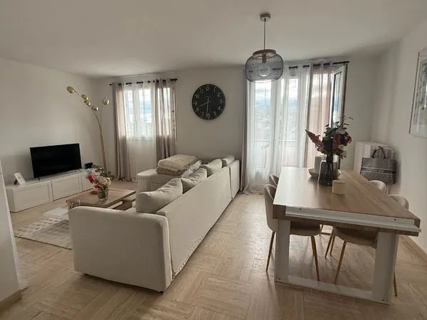 T3 lumineux 66 m² - Saint-Étienne Montplaisir