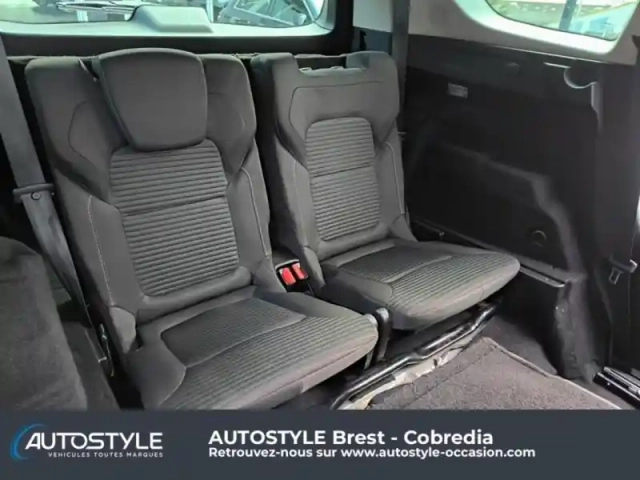 Renault Scenic grand  1.3 tce 140ch evolution edc 7 places — photo 31