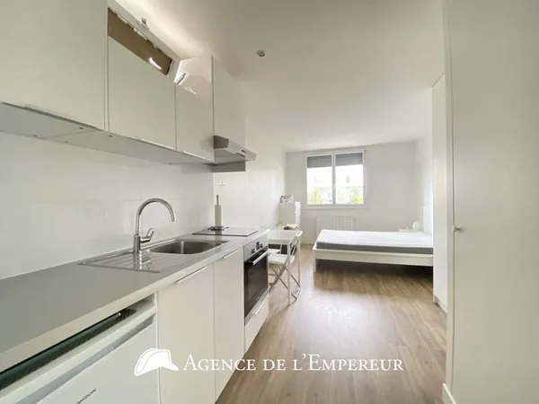 Studio 1 pièce 21 m²