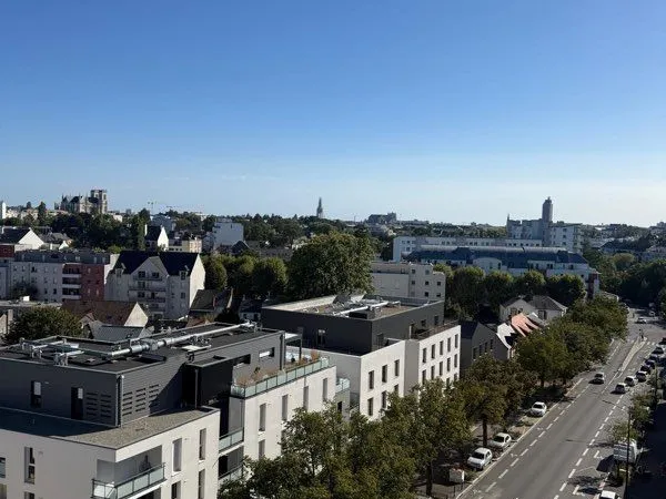 NANTES TORTIERE - T3 MEUBLÉ 60m² - DERNIER ÉTAGE + BALCON VUE NANTES - TOUT INCLUS