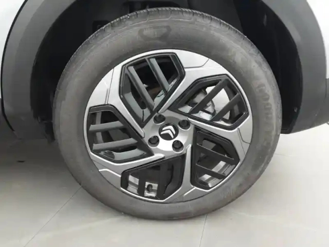 Citroën C4 bluehdi 130 eat8 — photo 3