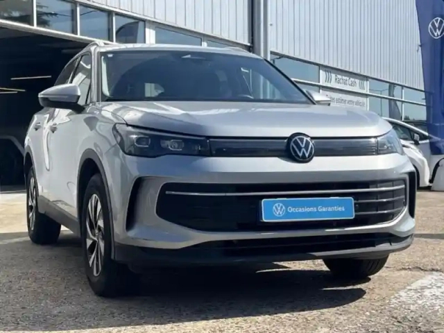 Volkswagen Tiguan 1.5 ehybrid 204ch vw edition dsg6 — photo 6