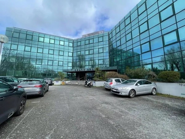 Bureau 360 m²