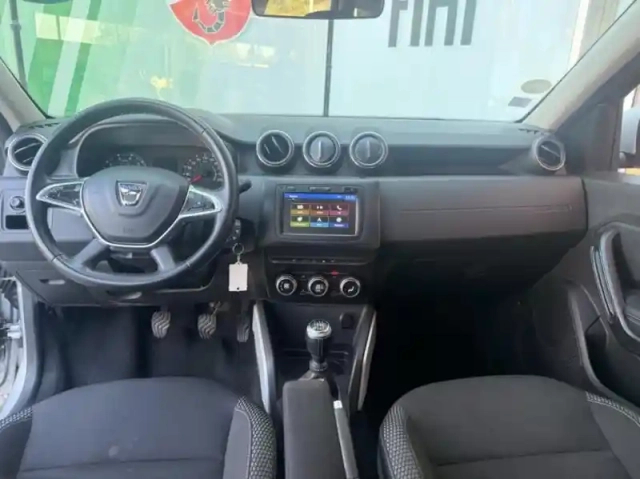 Dacia Duster 1.5 blue dci 115ch prestige 4x2 e6u — photo 11