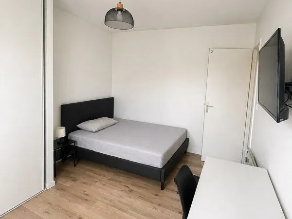 Chambre meublée - Toulouse Purpan / Airbus - Parking privé