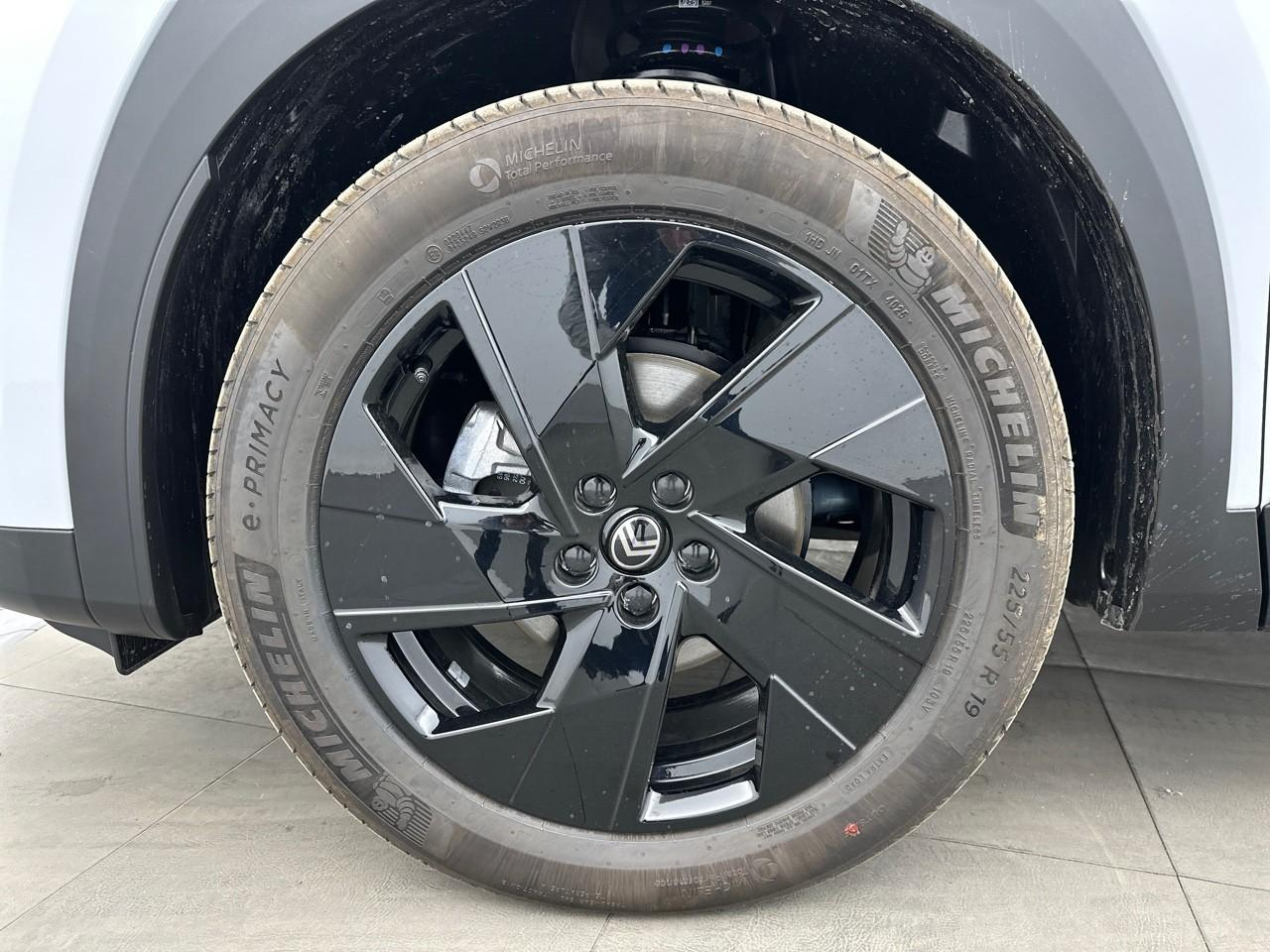 Citroën C5 Aircross hybride 145 ch e-dcs6 max — photo 14