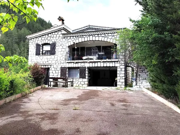 Maison 115 m² - Piscine - Terrain 1968 m²