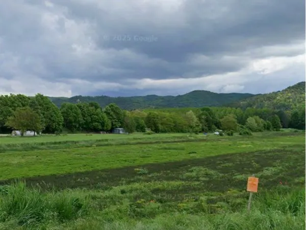 Terrain constructible 1000m2 - Mallemoisson centre
